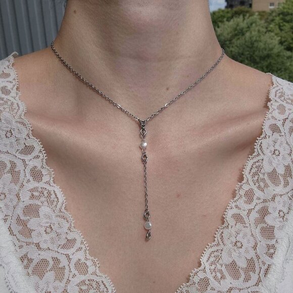 Pearl and silver rosary necklace with a small silver chain ✦ Modern Medieval ✦ - Picture 7 of 8